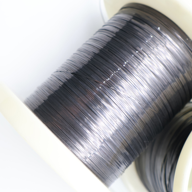 Fil de nitinol&nbsp;: fil &agrave; m&eacute;moire de forme haute performance et alliage super&eacute;lastique